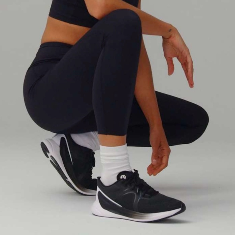 Lululemon Blissfeel Running Shoes In Black / White Size 9